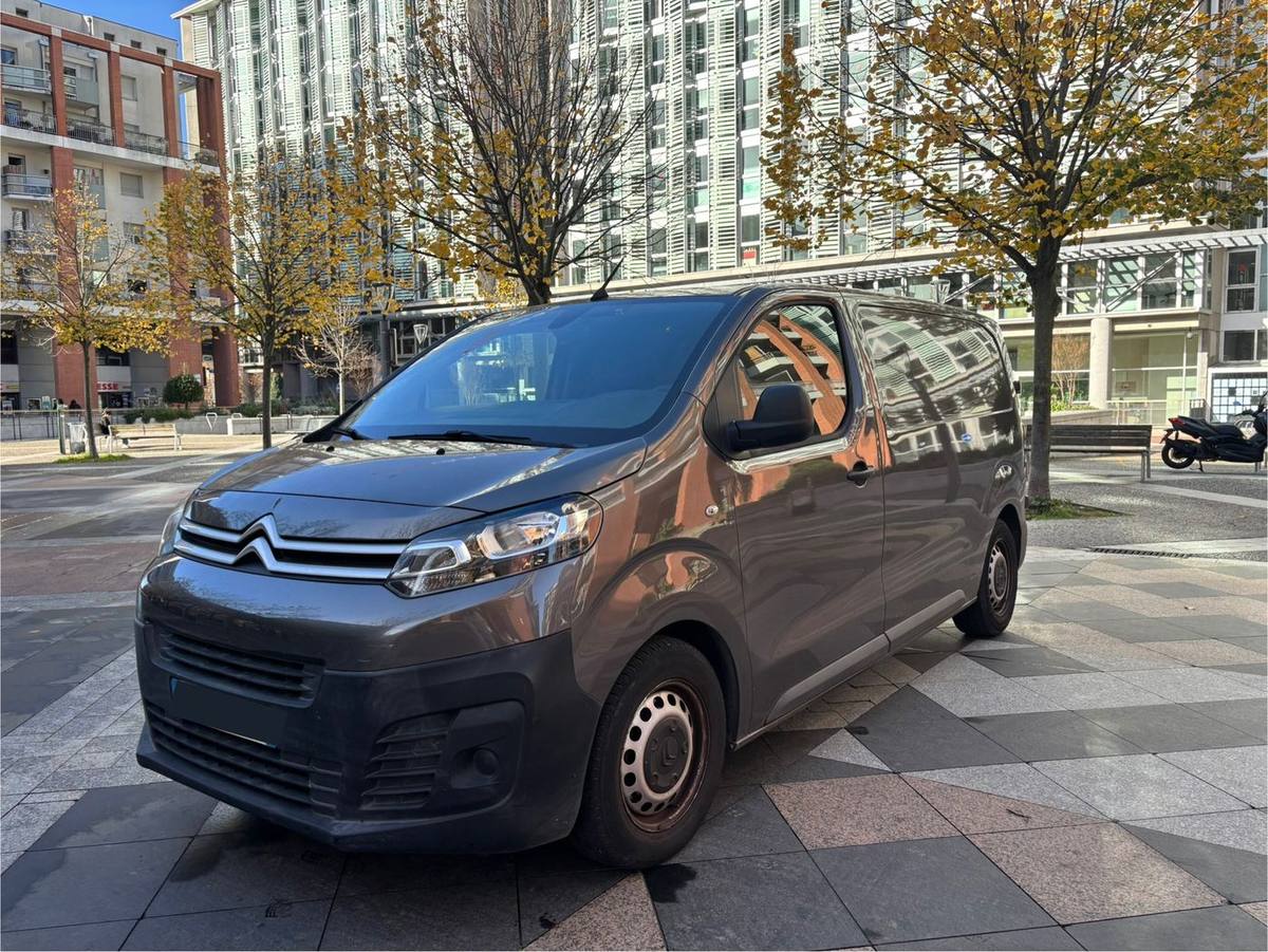 Location Citroën Jumpy à Saint-Ouen / Paris — FlexiRent