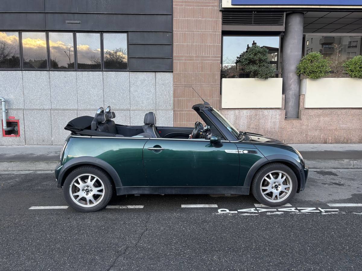 Mini Cooper Cabriolet — photo 4
